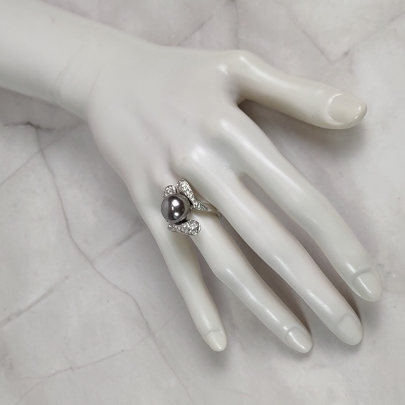 Grey Pearl/Micro Pave` Silvertone Ring - Picture 3 of 11